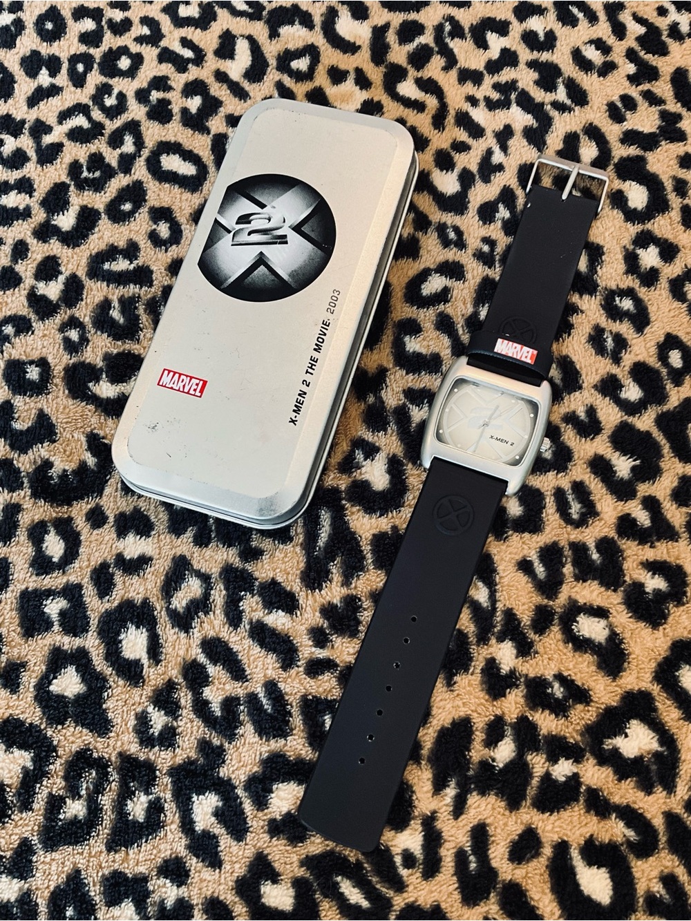 D Men 2 Marvel Black Silicone Silver Y2K Watch
